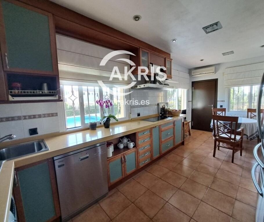 House in Olias del Rey, Castile-La Mancha, Spain 3 - 17725052