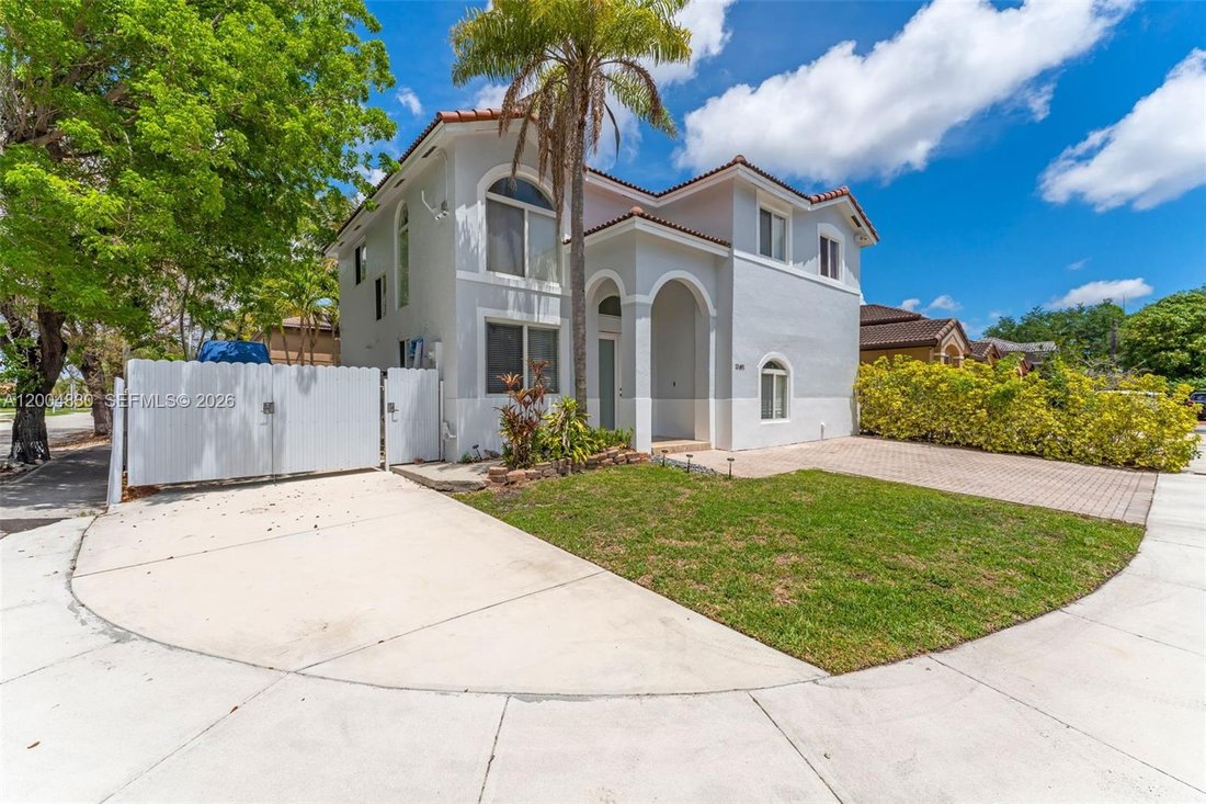 House in Miami, Florida, United States 3 - 17725009