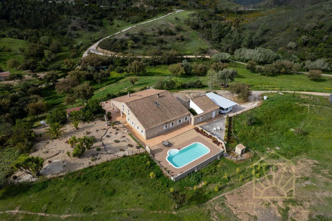 Villa in Aljezur, Algarve, Portugal 2 - 17725230