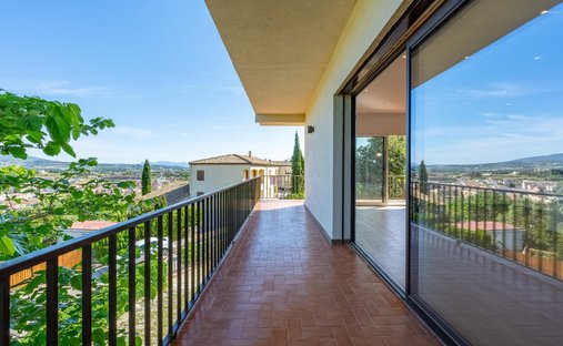 House in Sant Marti Sarroca, Catalonia, Spain 1