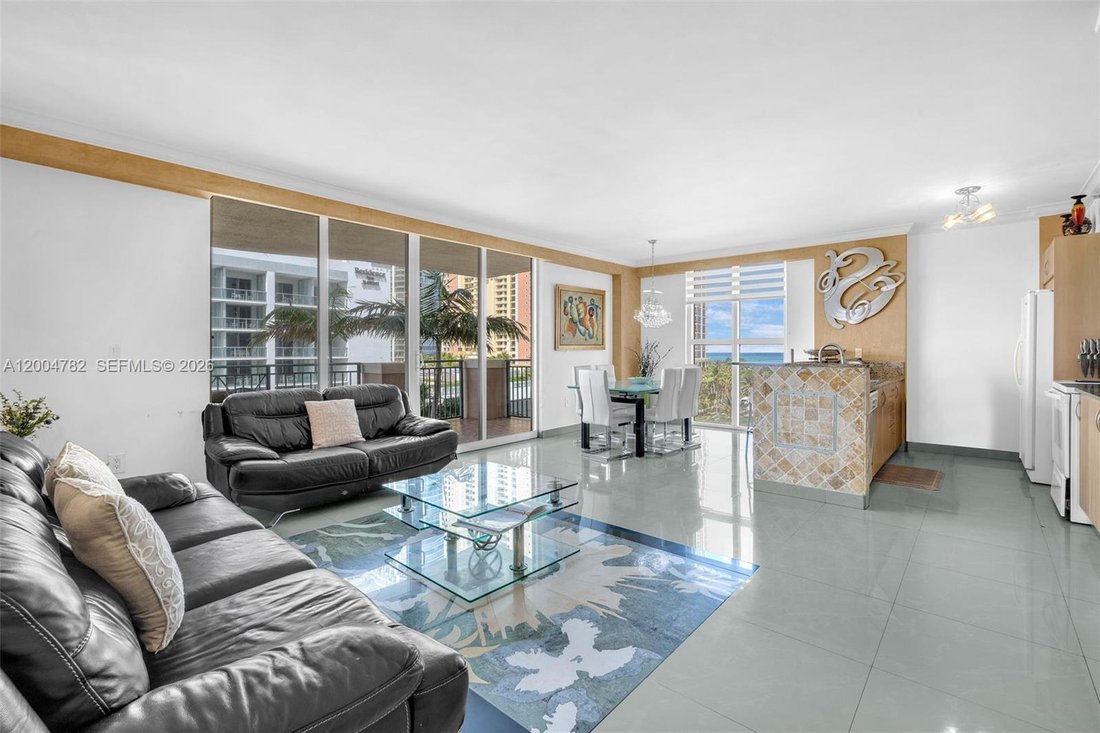 Condo in Sunny Isles Beach, Florida, United States 2 - 17725018