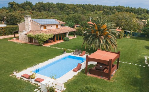 Villa in Mjesni odbor Gregovica, Grad Pula, Gespanschaft Istrien 1