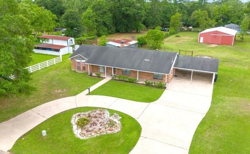 House in Splendora, Texas, United States 1