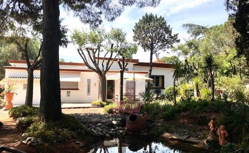 Estate in La Crouzette-Badonnes, Beziers, France 1
