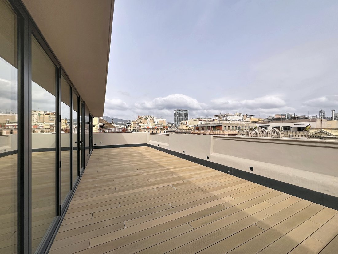 Penthouse in Eixample, Barcelona, Spain 3 - 17725478