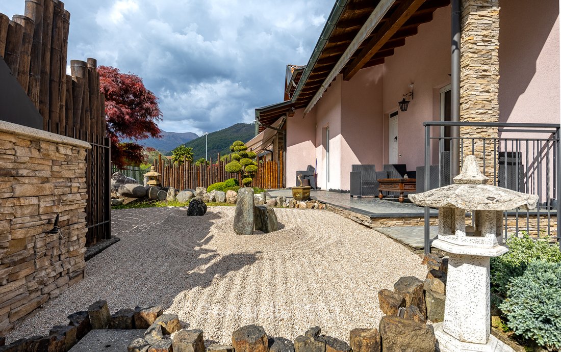 Villa in Lavena Ponte Tresa, Lombardei, Italien 3 - 17725439