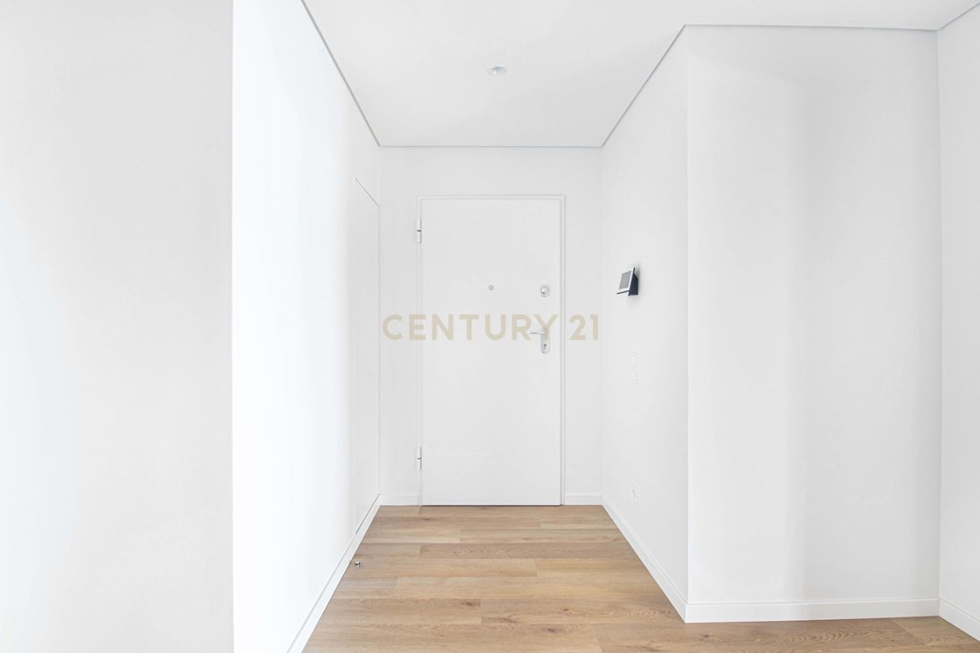Apartment in Alges, Linda-a-Velha e Cruz Quebrada-Dafundo, Lisbon, Portugal 2 - 17725476