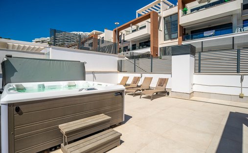 Penthouse in Benahavis, Andalusia, Spain 1