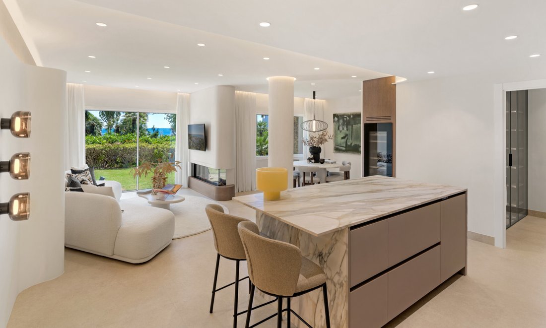 Apartment in Cancelada, Estepona, Andalusia 2 - 17725578