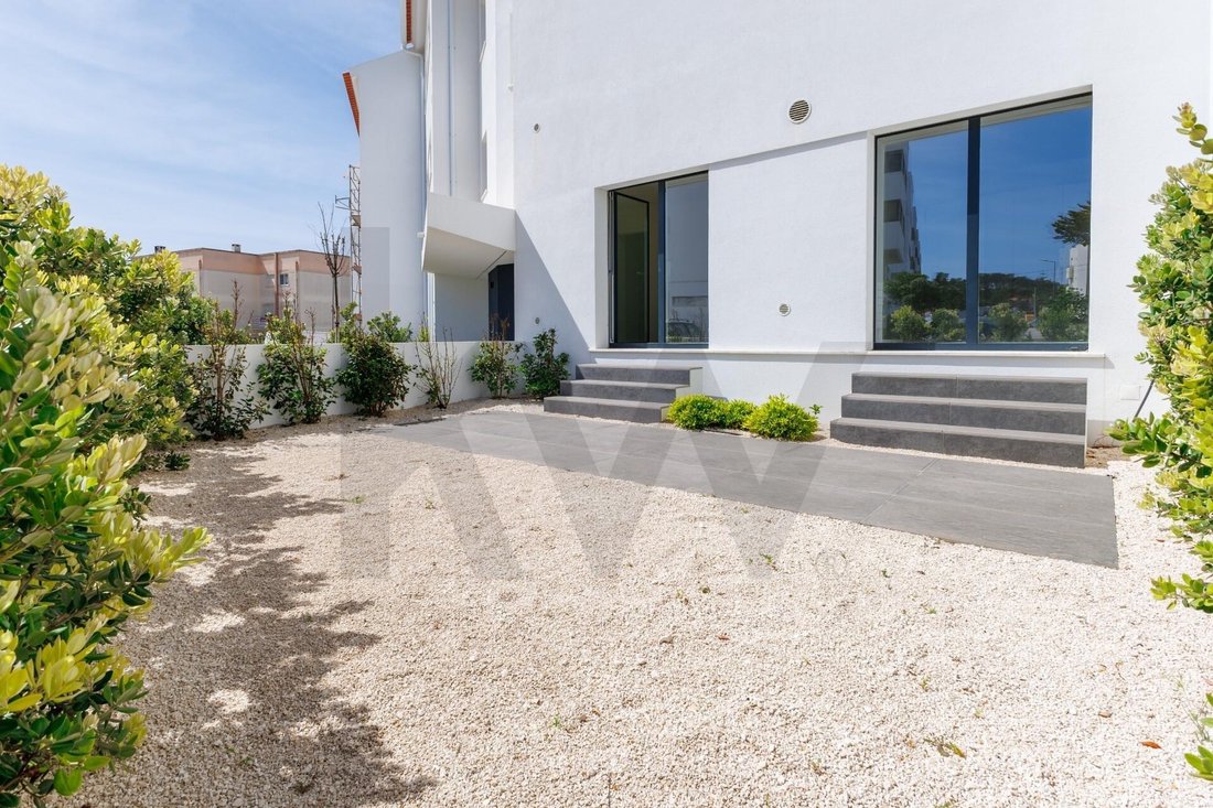 Apartment in Colares, Lisbon, Portugal 2 - 17725310