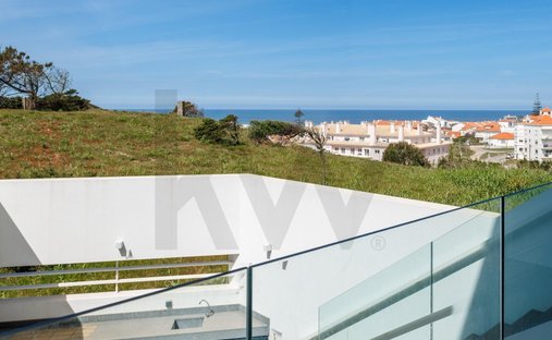 Apartment in Colares, Lisbon, Portugal 1