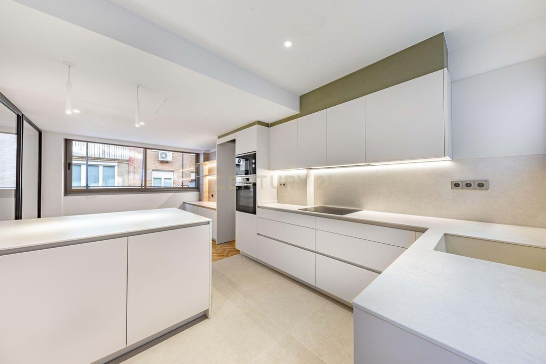 Apartment in Sarrià-Sant Gervasi, Barcelona, Spain 3 - 17725455