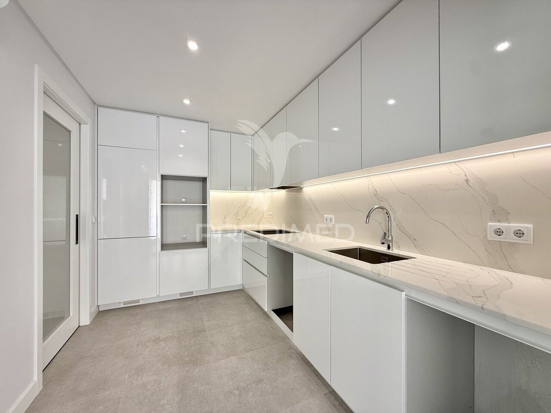 Apartment in Leiria, Pousos, Barreira e Cortes, Leiria District, Portugal 3 - 17725512