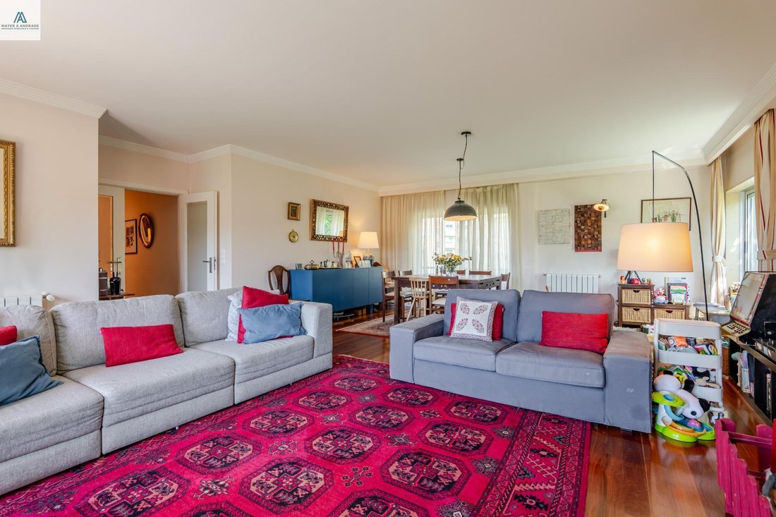 Apartment in Lordelo do Ouro e Massarelos, Porto District, Portugal 1 - 17725462