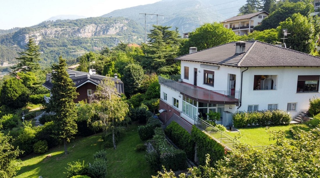 Villa in North Center, Rovereto, Trentino – Alto Adige/Südtirol 1 - 17446238