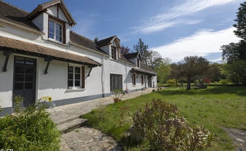 House in Le Vaudoué, Ile-de-France, France 1