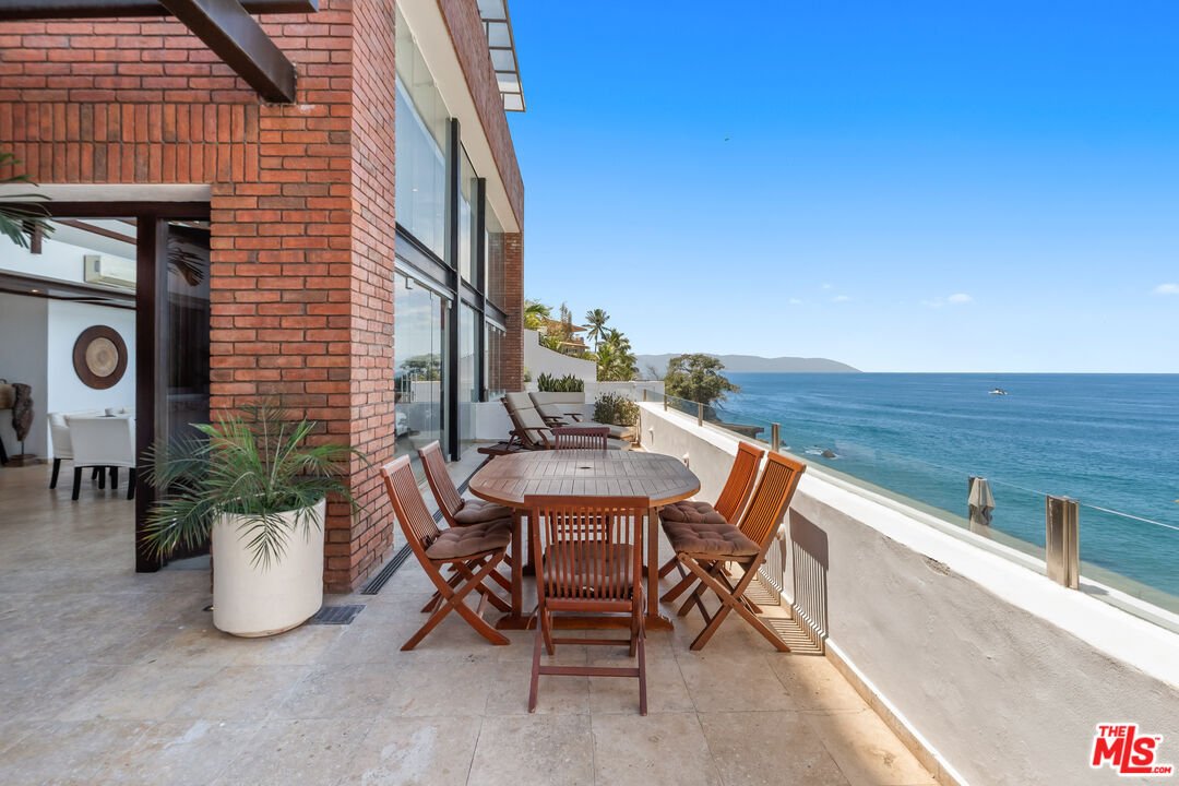 Condo in Puerto Vallarta, United States 5 - 17725820