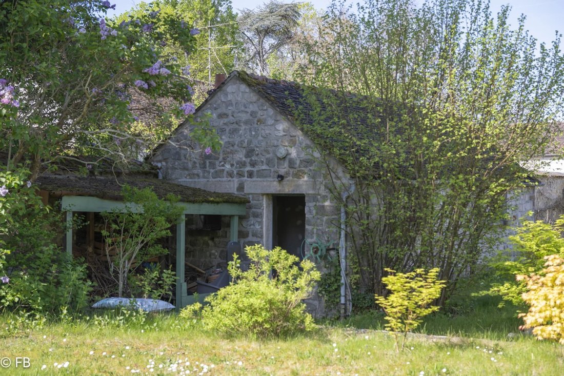 House in Le Vaudoué, Ile-de-France, France 4 - 17725604