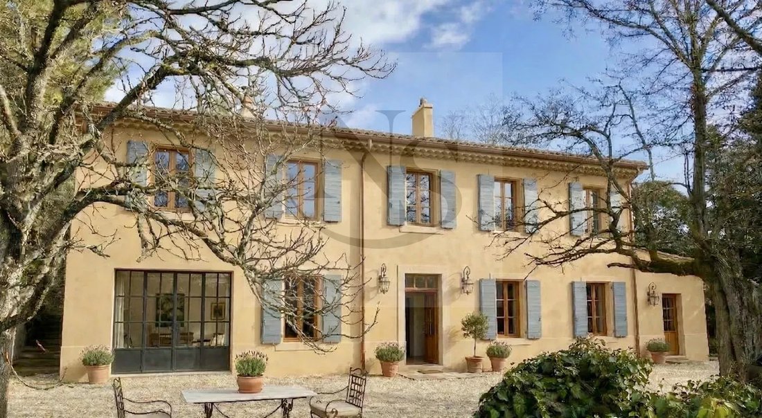 House in Est-Repentance-Les Trois Bons Dieux, Aix-en-Provence, France 1 - 16494482