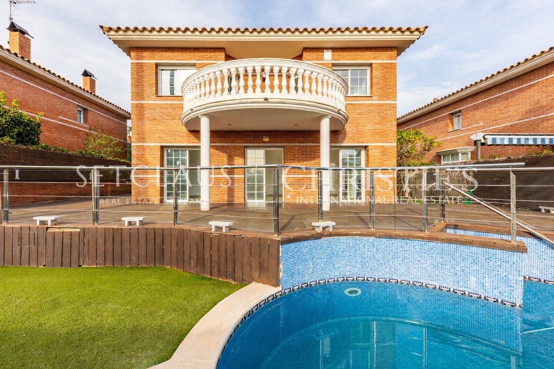Chalet in Vilassar de Dalt, Catalonia, Spain 3 - 17725804