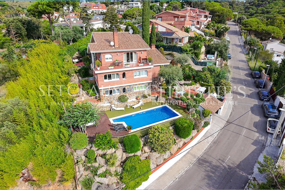 Chalet in Alella, Catalonia, Spain 1 - 17725829