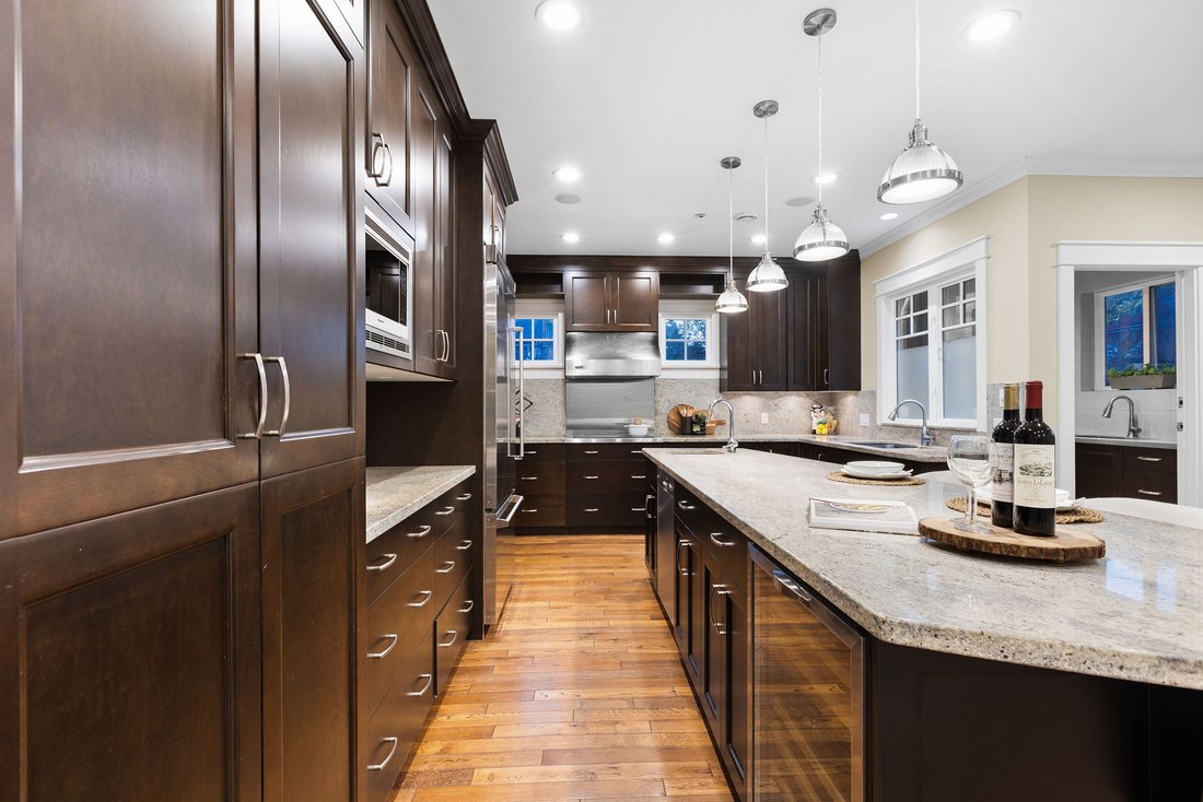 House in Vancouver, British Columbia, Canada 2 - 17725753