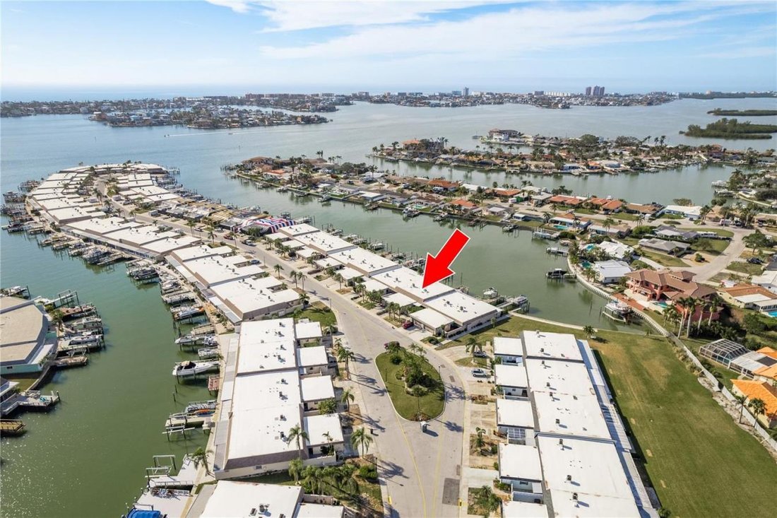 Condo in Madeira Beach, Florida, United States 5 - 17725670