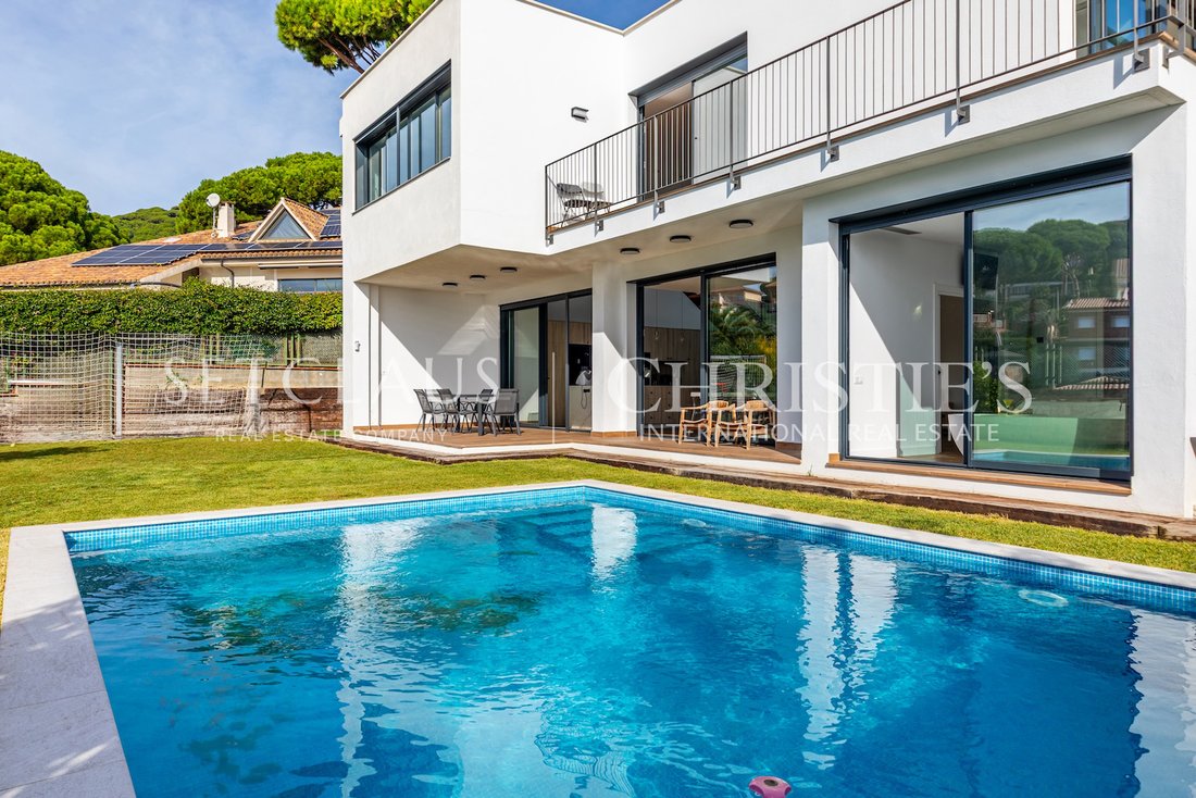 Chalet in Premia de Dalt, Catalonia, Spain 2 - 17725823