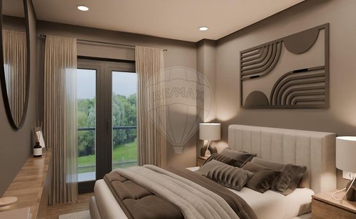 Apartment in Santo António dos Cavaleiros, Lisbon, Portugal 1