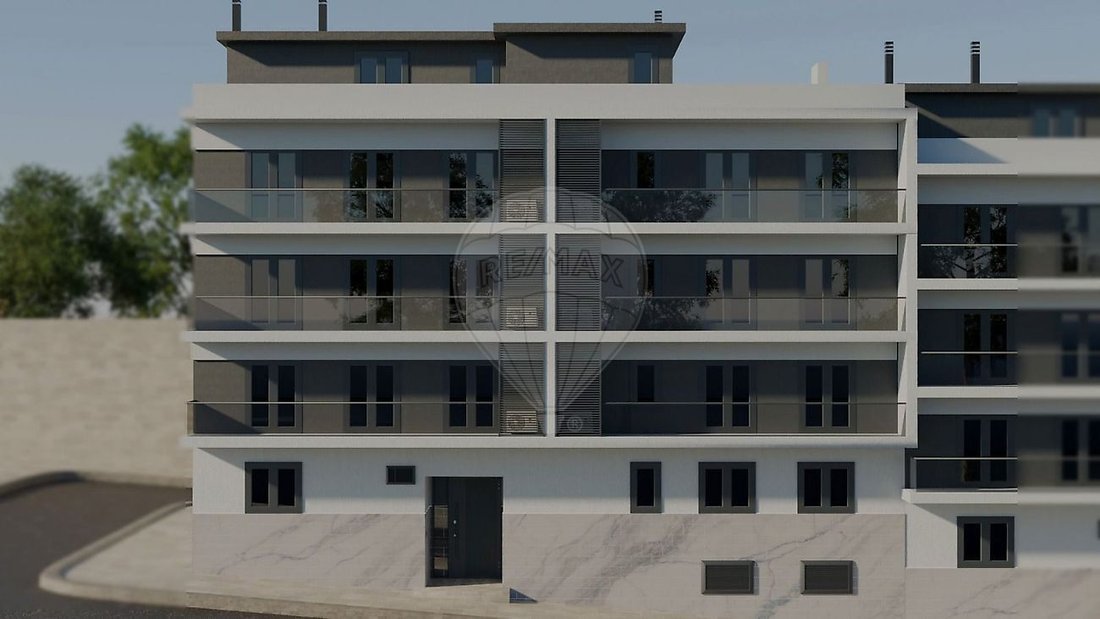Apartment in Santo António dos Cavaleiros, Lisbon, Portugal 1 - 17725934