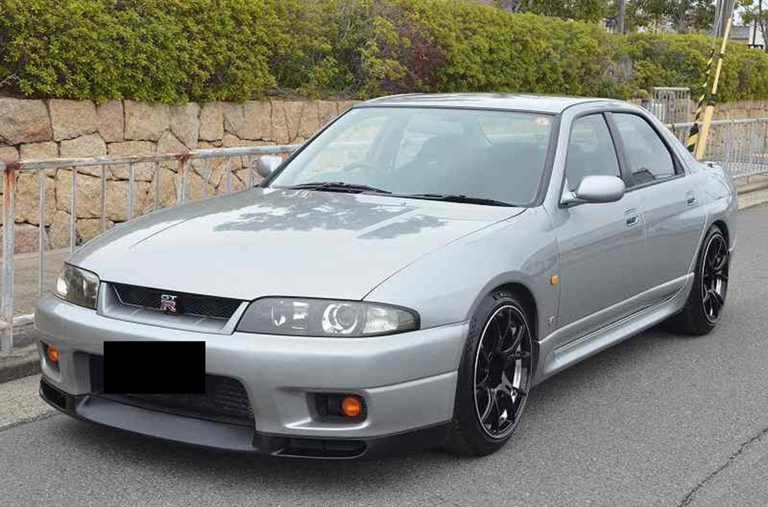 Sedan in Osaka, Japan 1 - 17726096