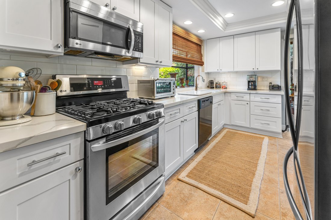 Condo in Irvine, California, United States 2 - 17726240
