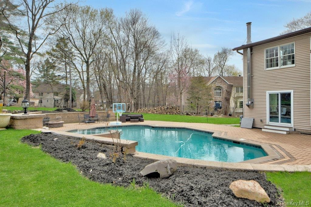 House in Montebello, New York, United States 3 - 17726210