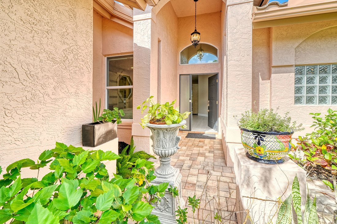 Sarasota, Florida, United States 5 - 17726244