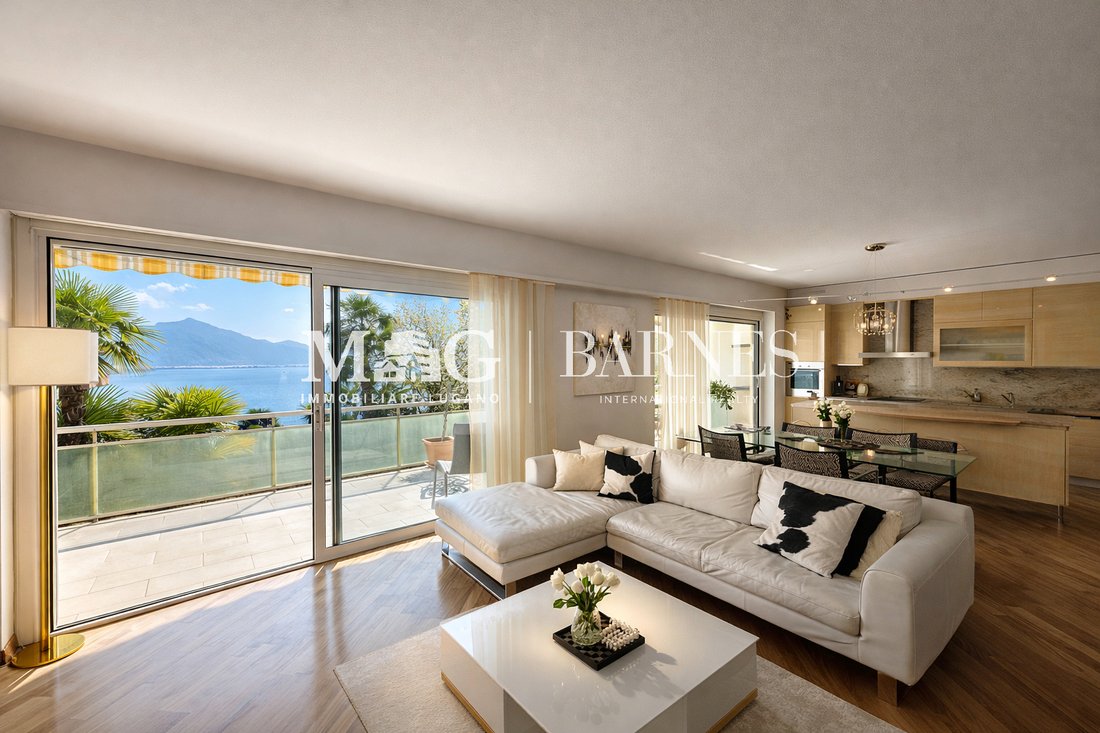 Lugano, Castagnola: 4 Room Apartment With Lake View And Private Garage