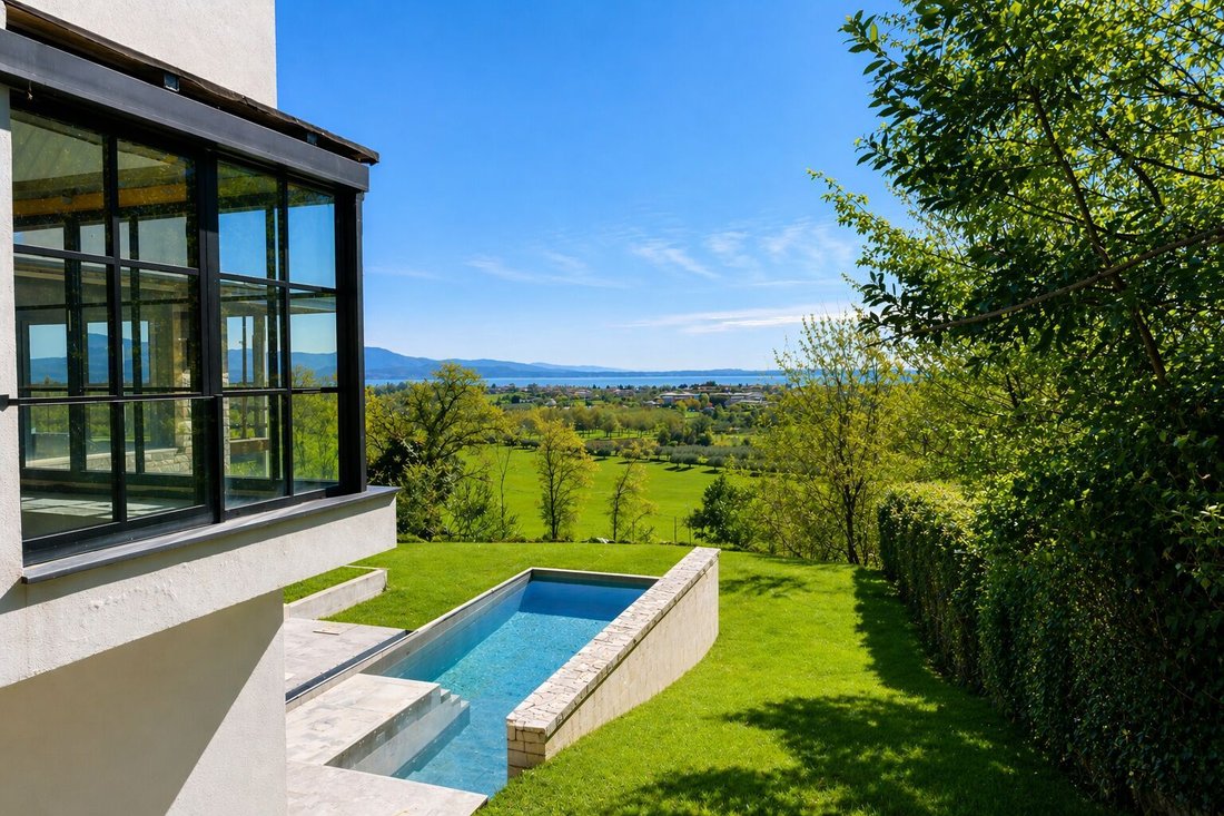House in Soiano del Lago, Lombardy, Italy 2 - 17652647