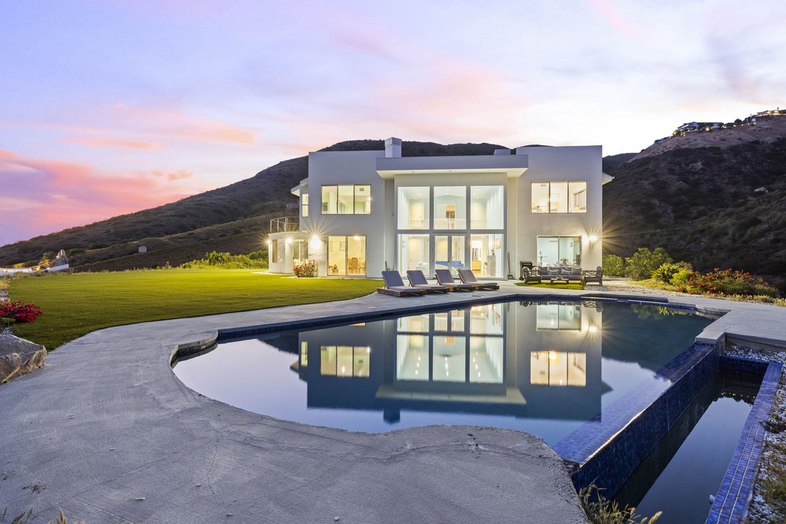 House in Malibu, California, United States 1 - 17730796