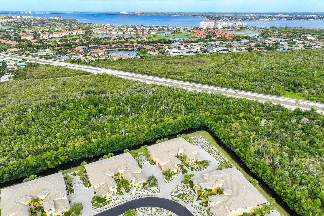 Condo in Fort Myers, Florida, United States 4 - 17726326