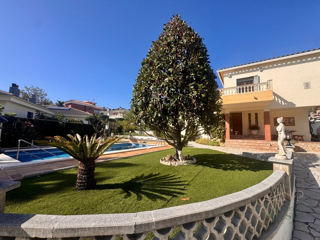 House in Lloret de Mar, Catalonia, Spain 1 - 13463968