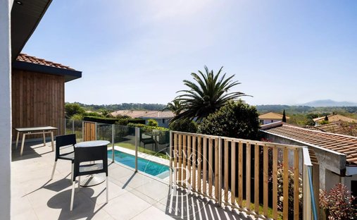 House in Labordotte-La Colline, Biarritz, France 1