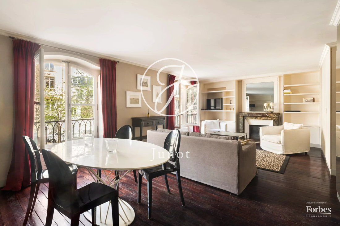 Apartment in Invalides, Paris 7e Arrondissement, Paris 4 - 17629652