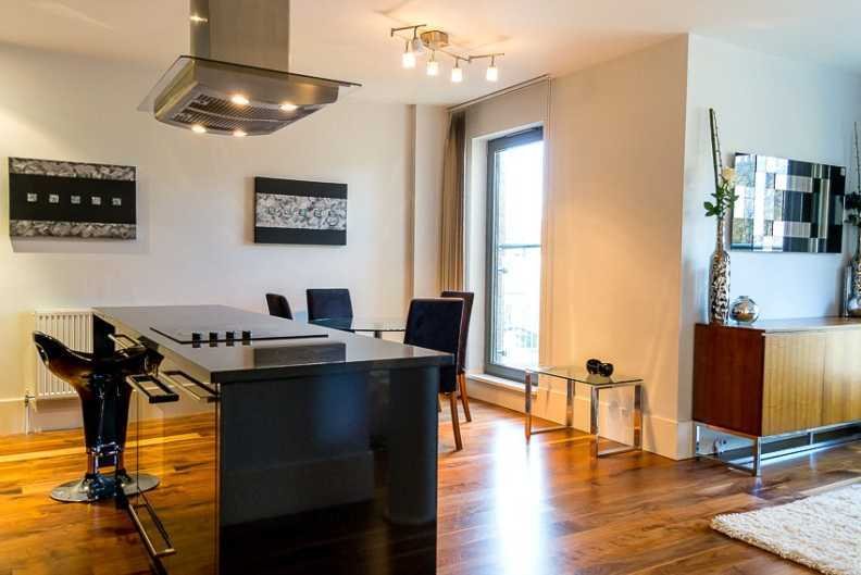 Apartment in Holborn, Camden, England 2 - 17729483
