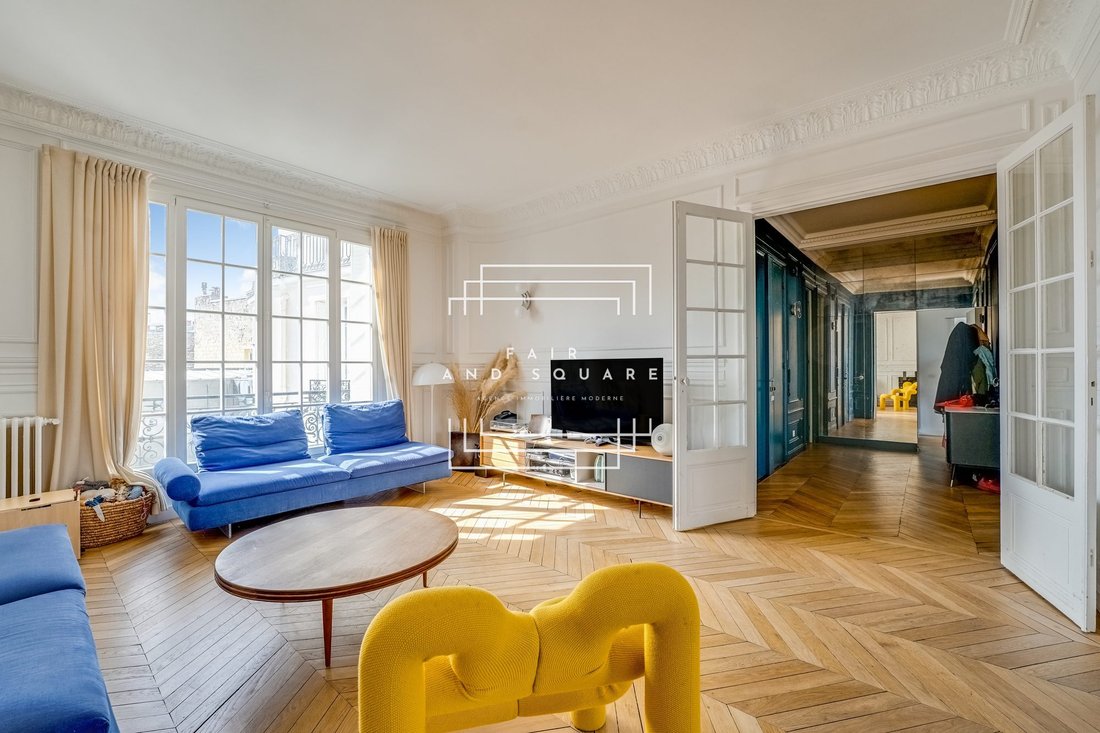 Apartment in La Fourche-Guy Môquet, Paris 17e Arrondissement, Paris 4 - 17732246
