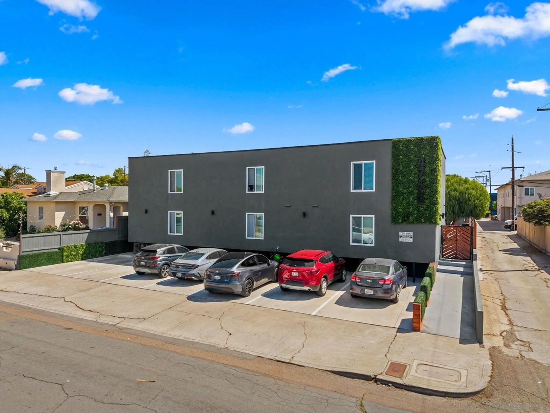 San Diego, California, United States 1 - 17730106