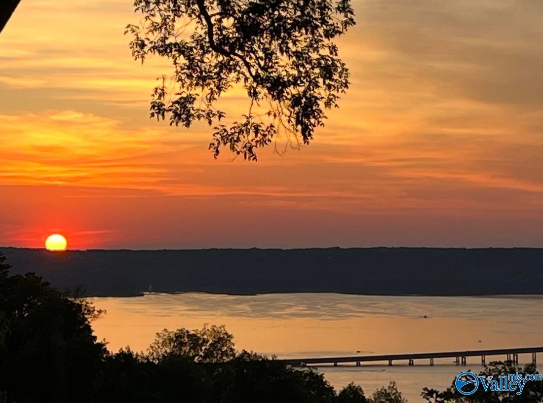 House in Guntersville, Alabama, United States 3 - 17726725