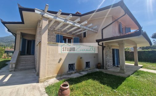 Villa in Capezzano Pianore, Camaiore, Tuscany 1