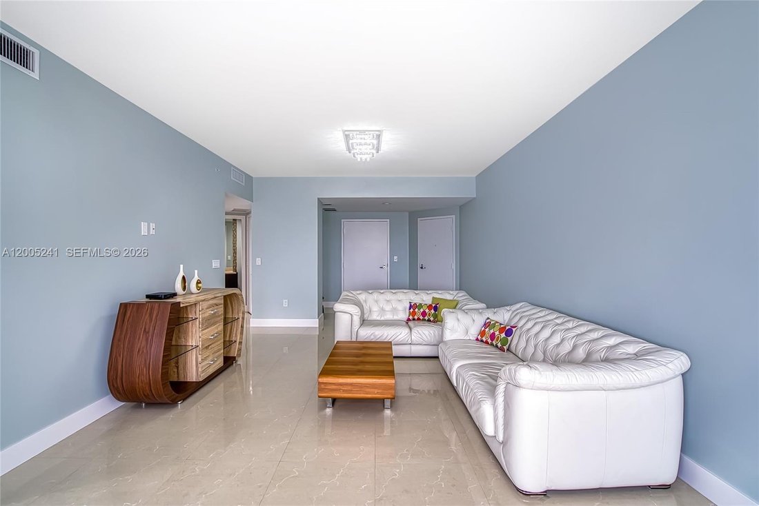 Condo in Sunny Isles Beach, Florida, United States 3 - 17729789