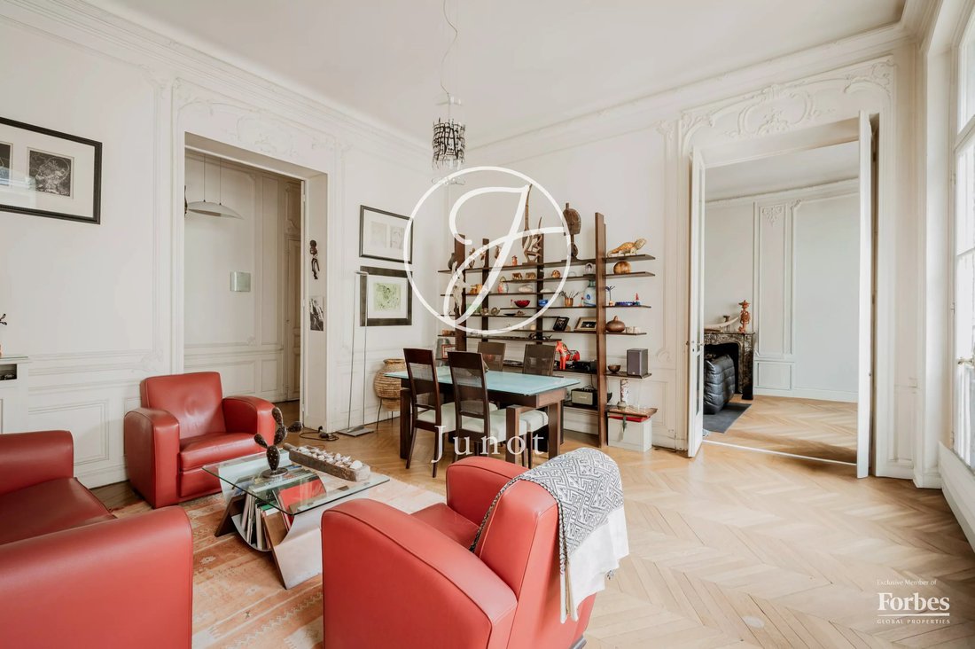 Apartment in Saint Philippe du Roule, Paris 8e Arrondissement, Paris 3 - 17558338