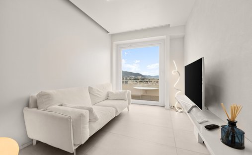 Apartment in City Center, Genoa, Liguria 1