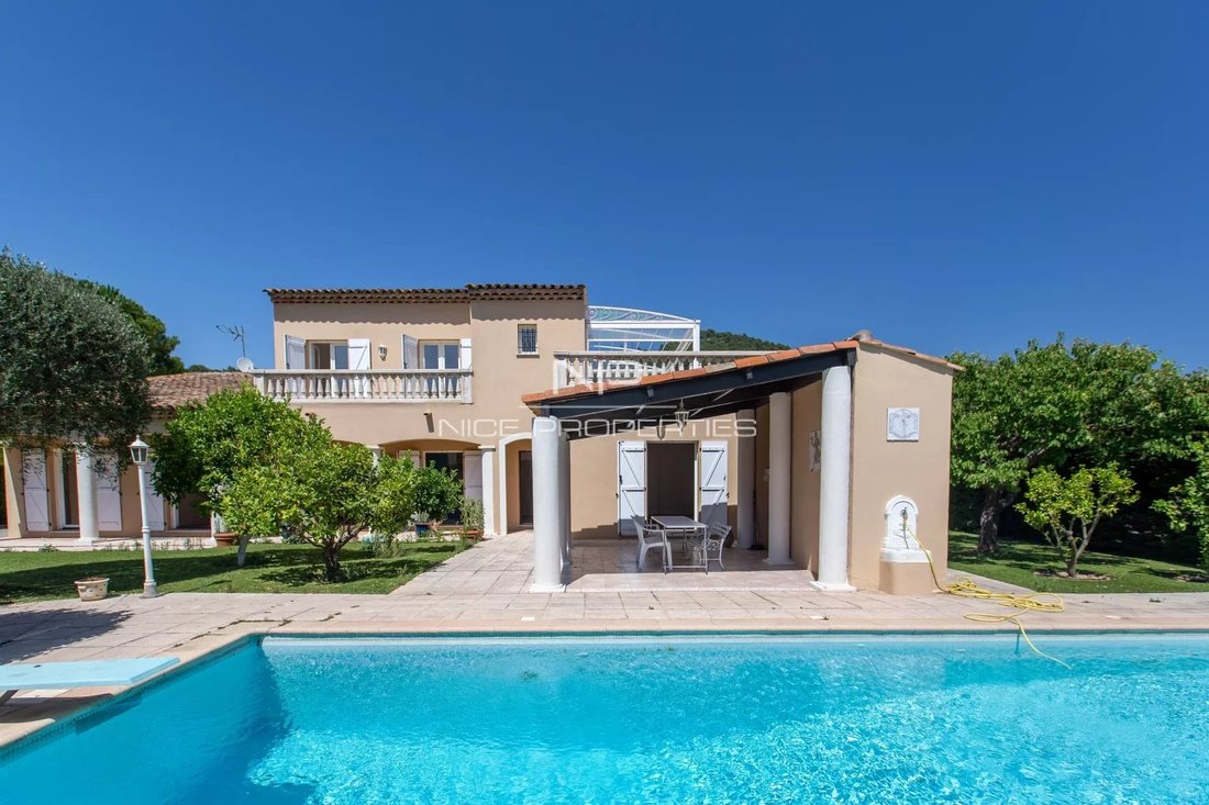 Villa in Villefranche-sur-Mer, Provence-Alpes-Côte d'Azur, France 3 - 17727860